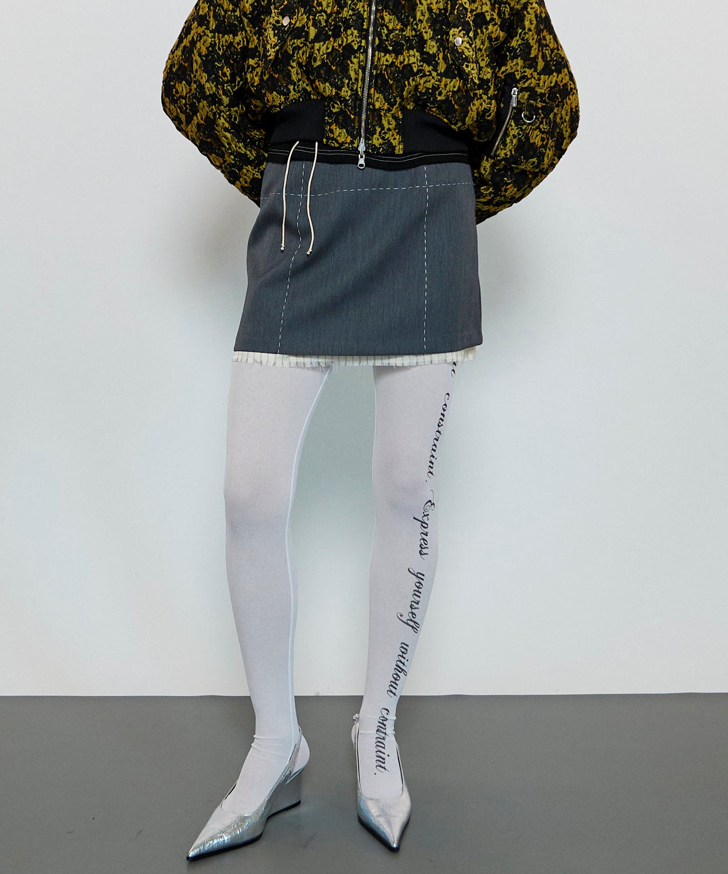 SALE】Low Waist Stitch Mini Skirt