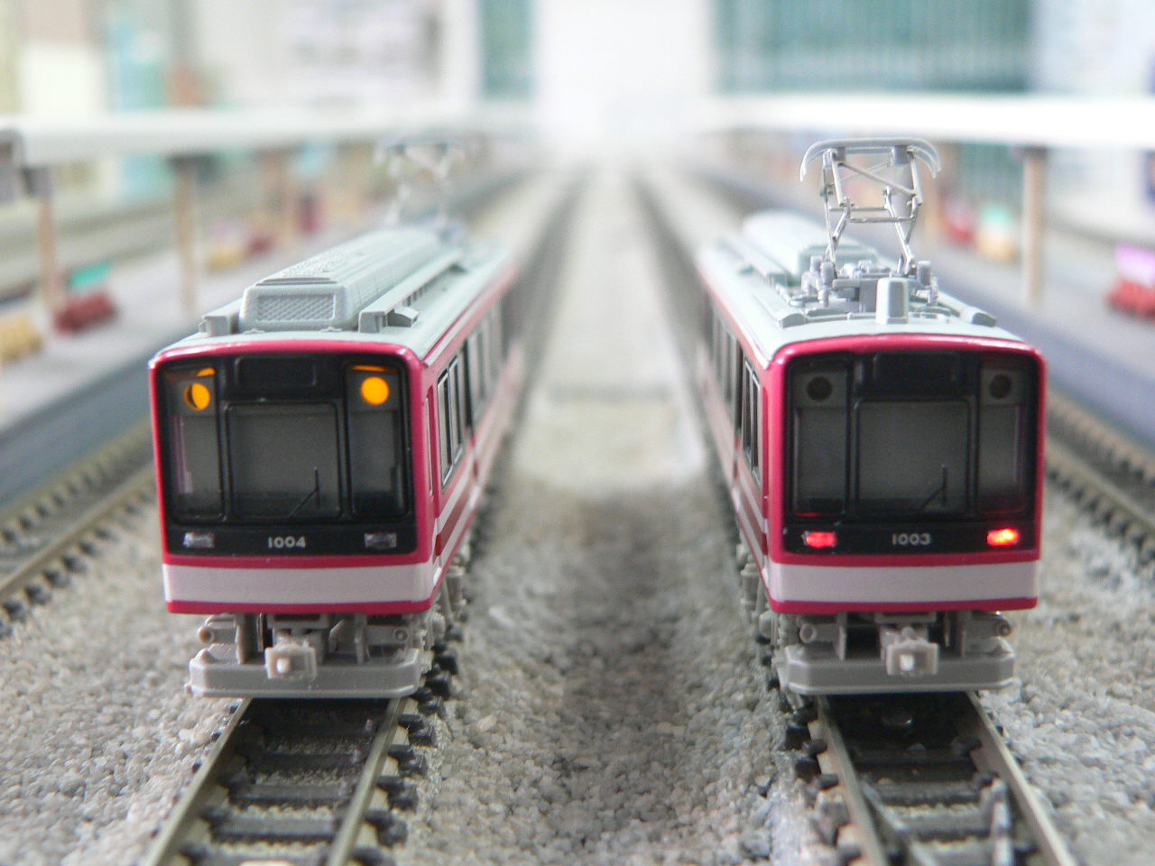 トミックスの箱根登山鉄道ベルニナ号のテールライトを点灯化しました