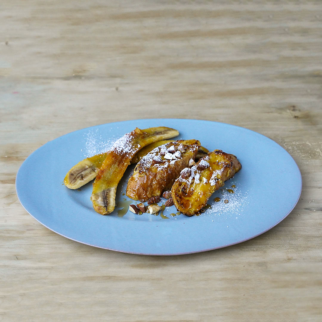 山源陶苑 楕円プレート大 青 赤土 - アメノイエ