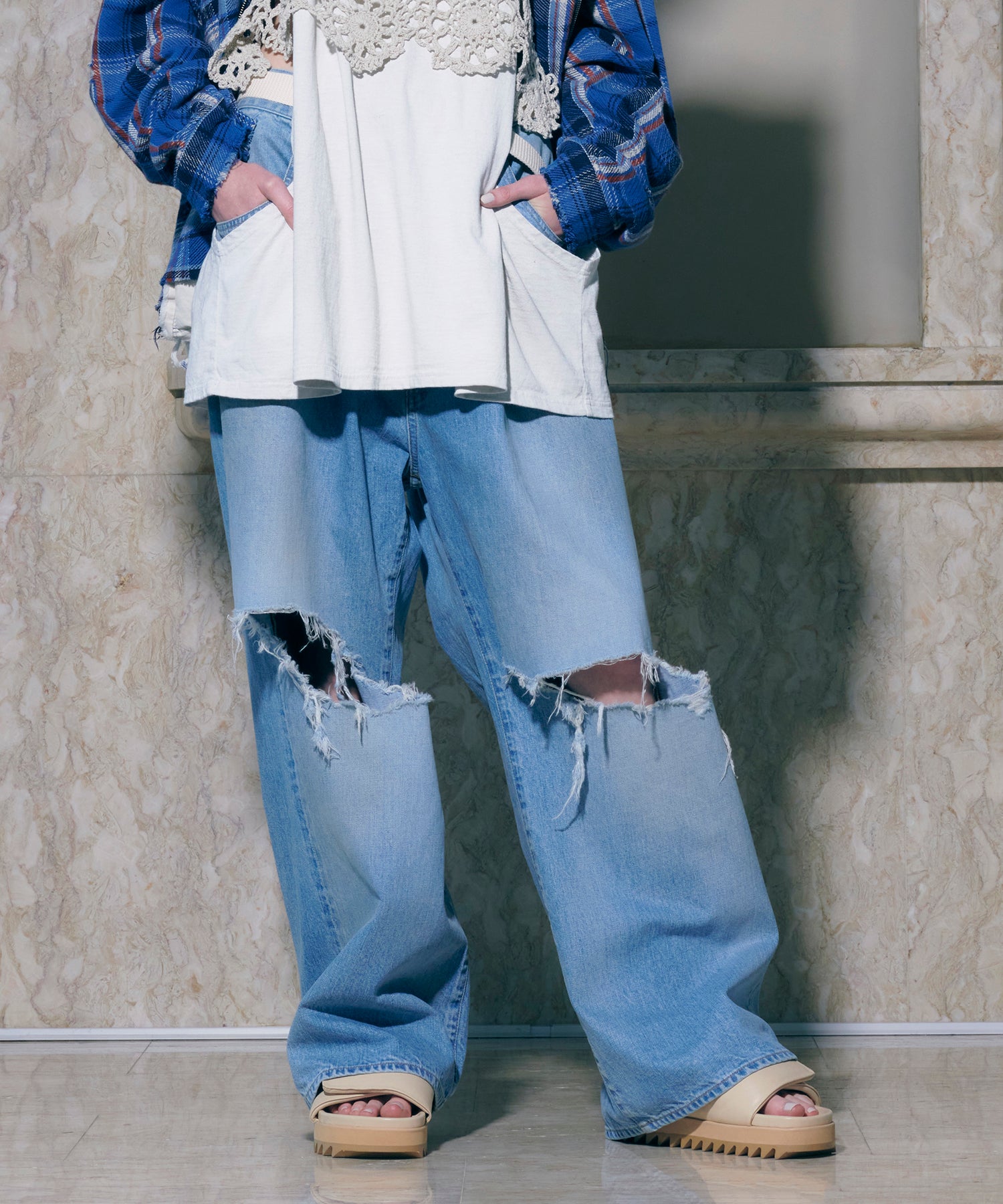 DAMAGE ONE TUCK WIDE STRAIGHT DENIM – ANLIO（アンリオ）