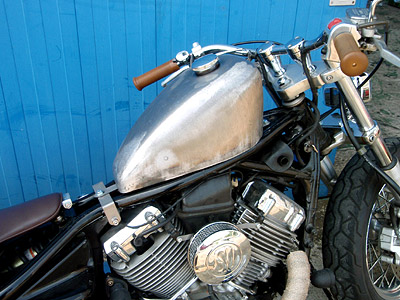 商品詳細 【DS400用ハイマウント スポーツスタータンク】 « 部品屋K&W