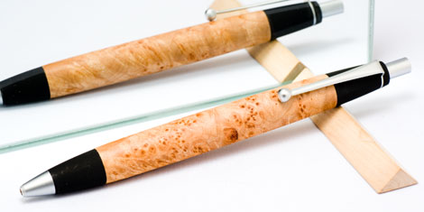 クラローウォルナットとカエデの瘤 | 野原工芸｜作り手の裏話