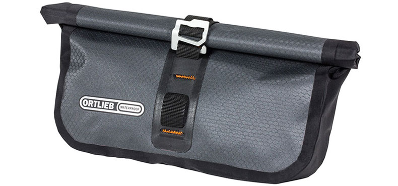 バイクパッキングが人気ですが、老舗オルトリーブがようやく腰をあげ