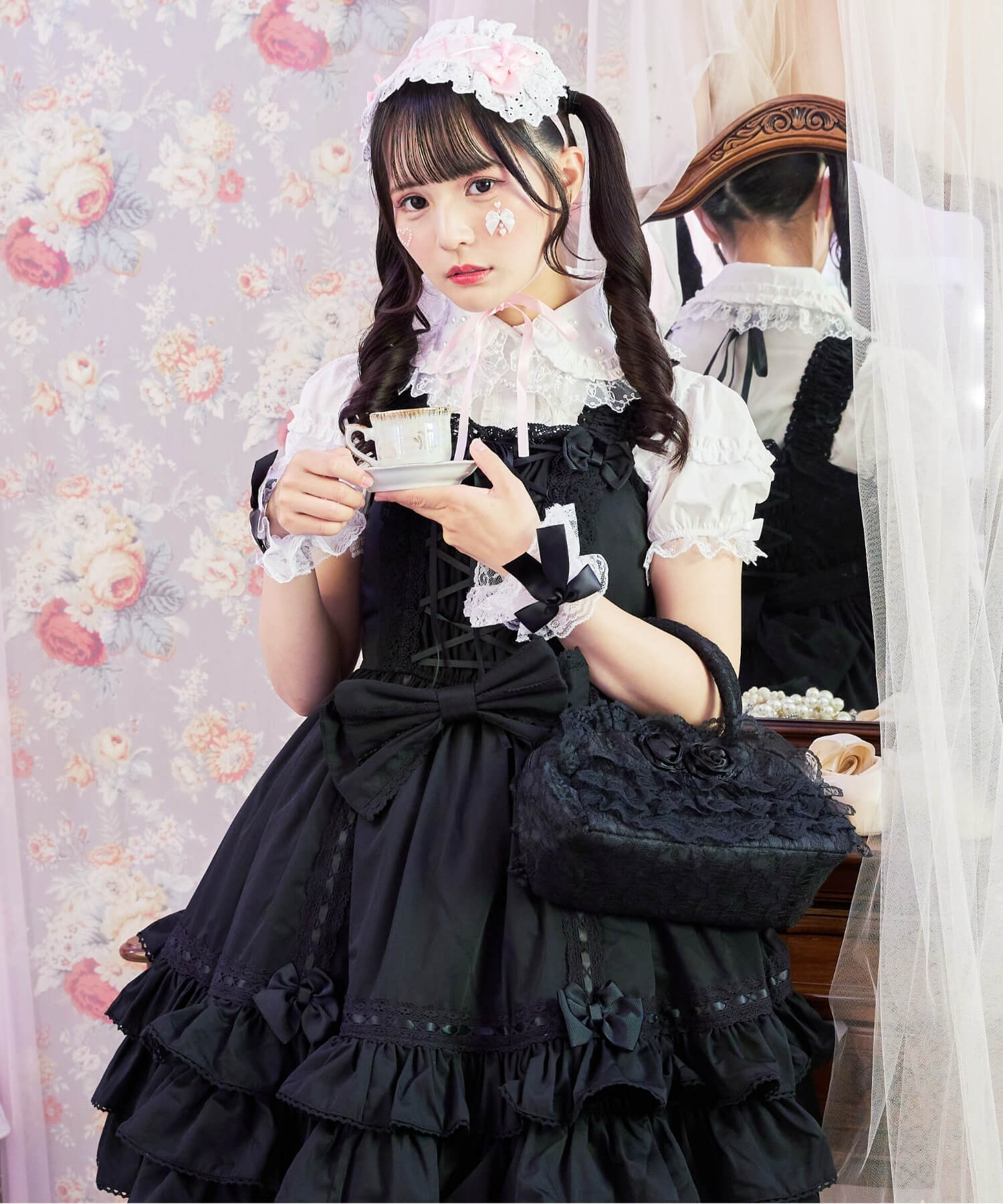 レースアップのリボンフリルジャンパースカート | BODYLINE & LunaBelle