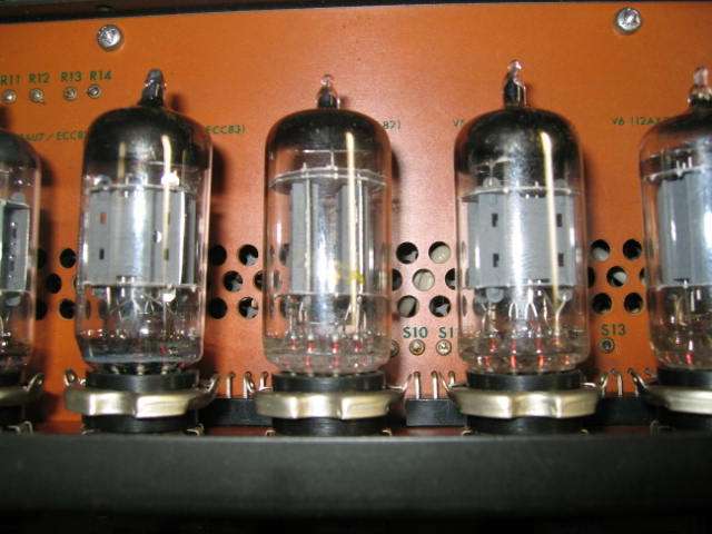 Luxkit 真空管式プリアンプ A3032型の修理