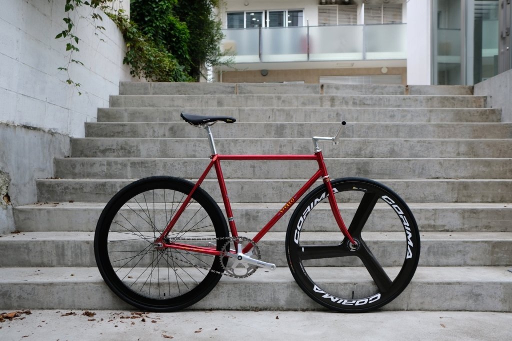 希少eero26インチ】エイチプラスサン fgfs ピスト ブローチャーズ 希少