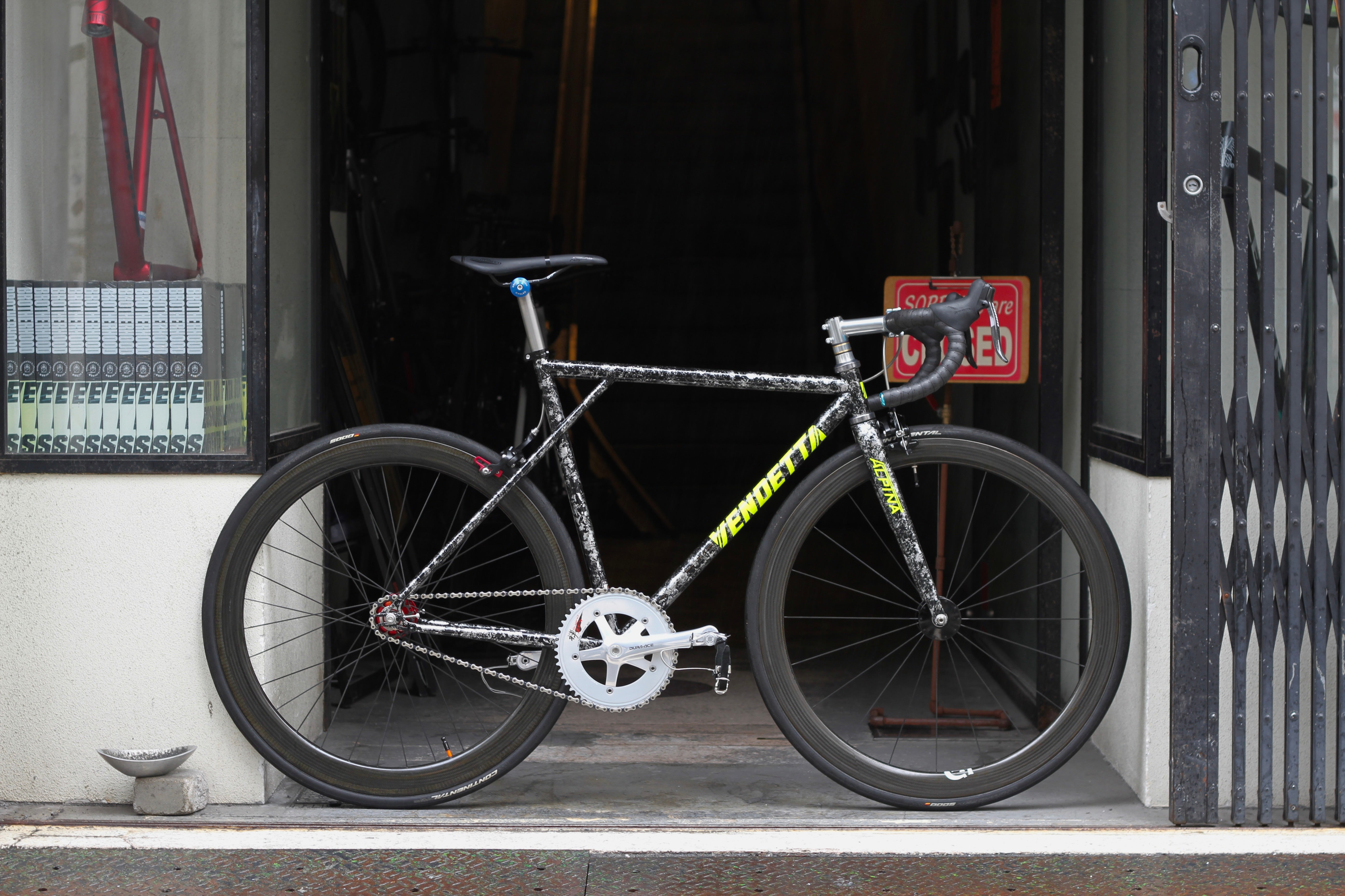 アルミからクロモリフレームへと載せかえ”究極のカスタム” | ブロー