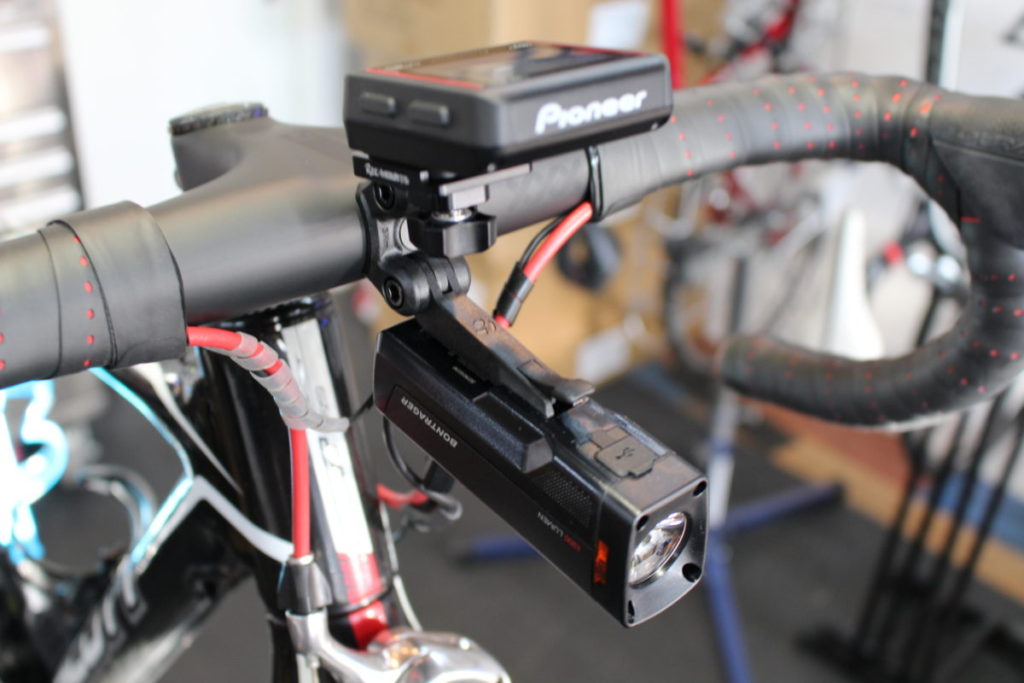 超軽量！ボントレガー XXX インテグレーテッド ハンドルバー/ステム