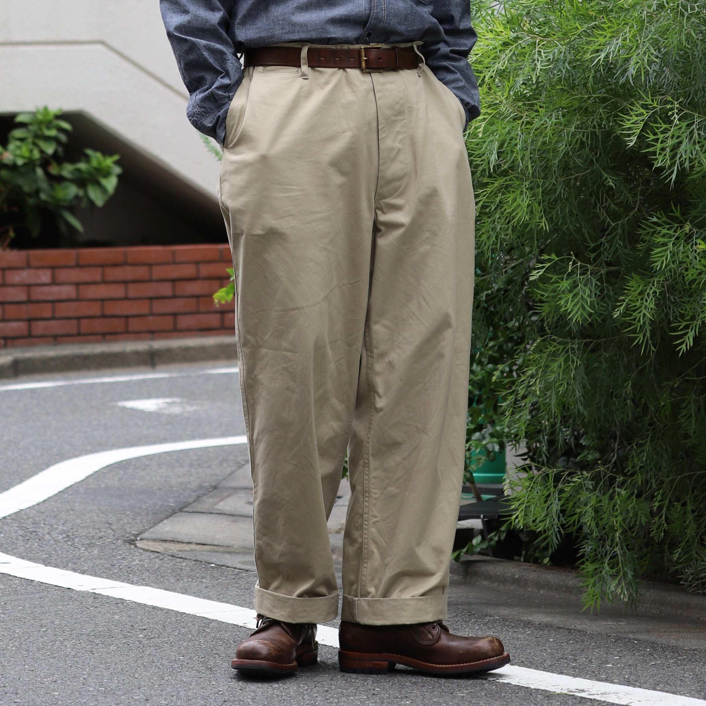 これを読めばチノパンが欲しくなる》NEW BASIC CHINO PANT ＆ OFFICERS