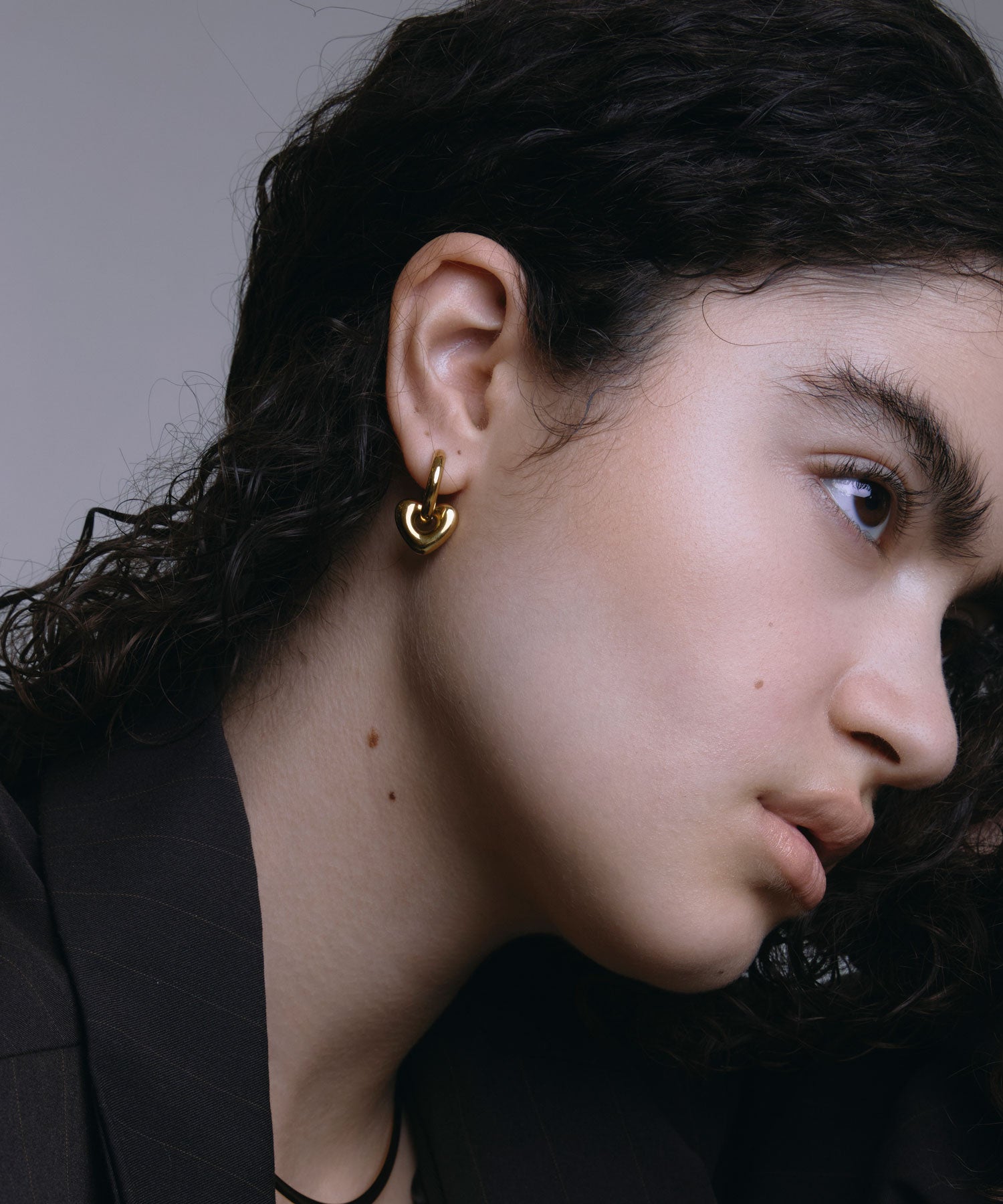 ゴールド]ニュアンスハートフープピアス