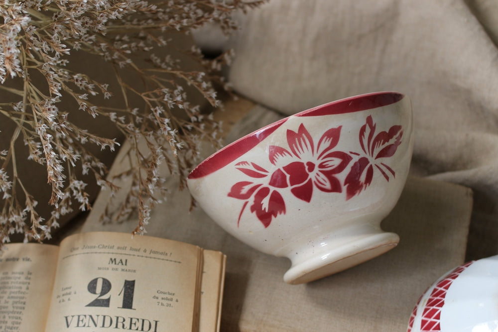 ディゴワンサルグミンヌ窯ステンシル花模様のカフェオレボウル（高さ