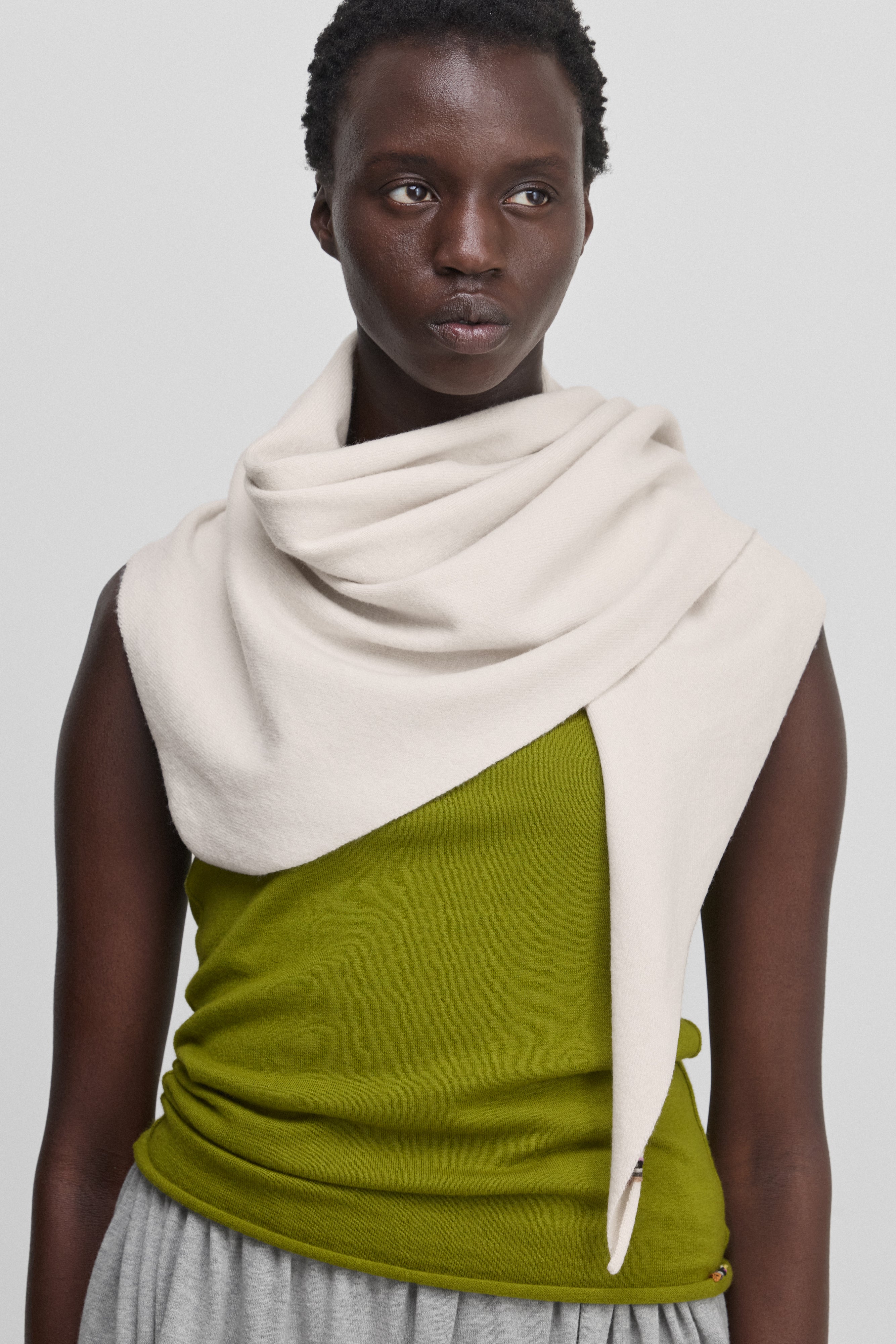 extreme cashmere triangle scarf unisex – 150 witch – extreme
