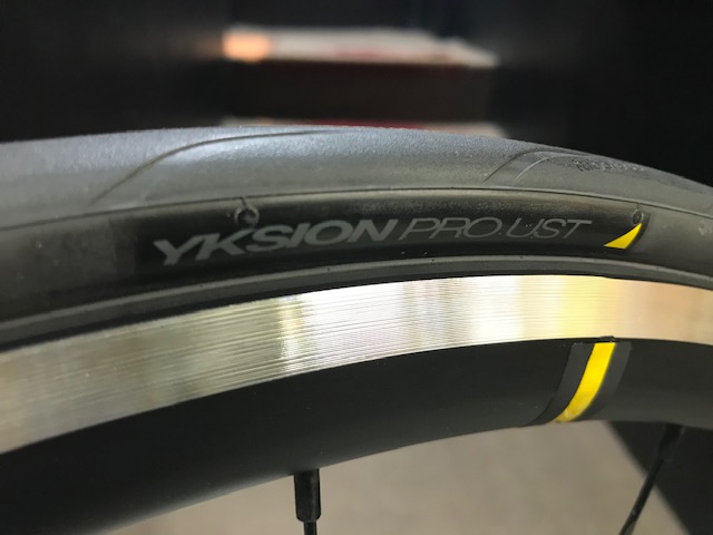 MAVICコスミックエリートUST入荷しました | 東京都内でロードバイク