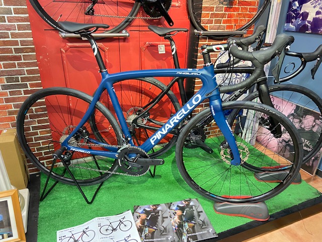PINARELLO ANGLIRU DISK 店頭在庫あります！ | 東京都内でロードバイク