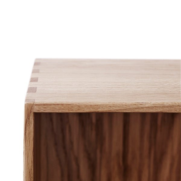 FDBモブラー【日本代理店】デンマークデザイン Book case D200