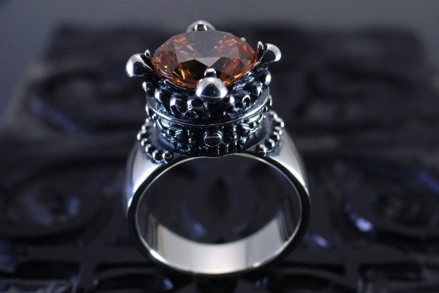 bri035R 王冠 リング 】 888個限定 オリジナル 王冠シルバーリング