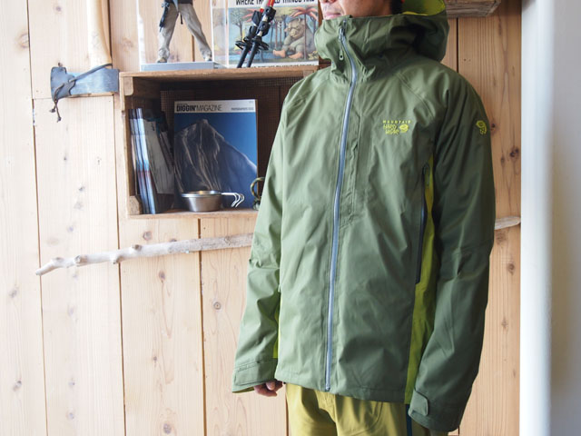 ゲレンデをメインに滑る方にオススメのMHWのスノーウェアー