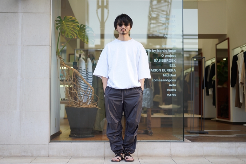 UNUSED(アンユーズド)22SS Collectionの新作、Tuck Nylon Pants(UW1042