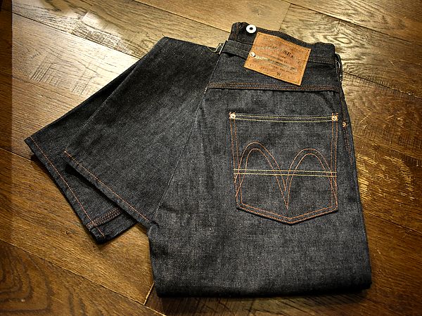 今週末は！超有名ブランドの1920年代に製作されたカウボーイパンツが満