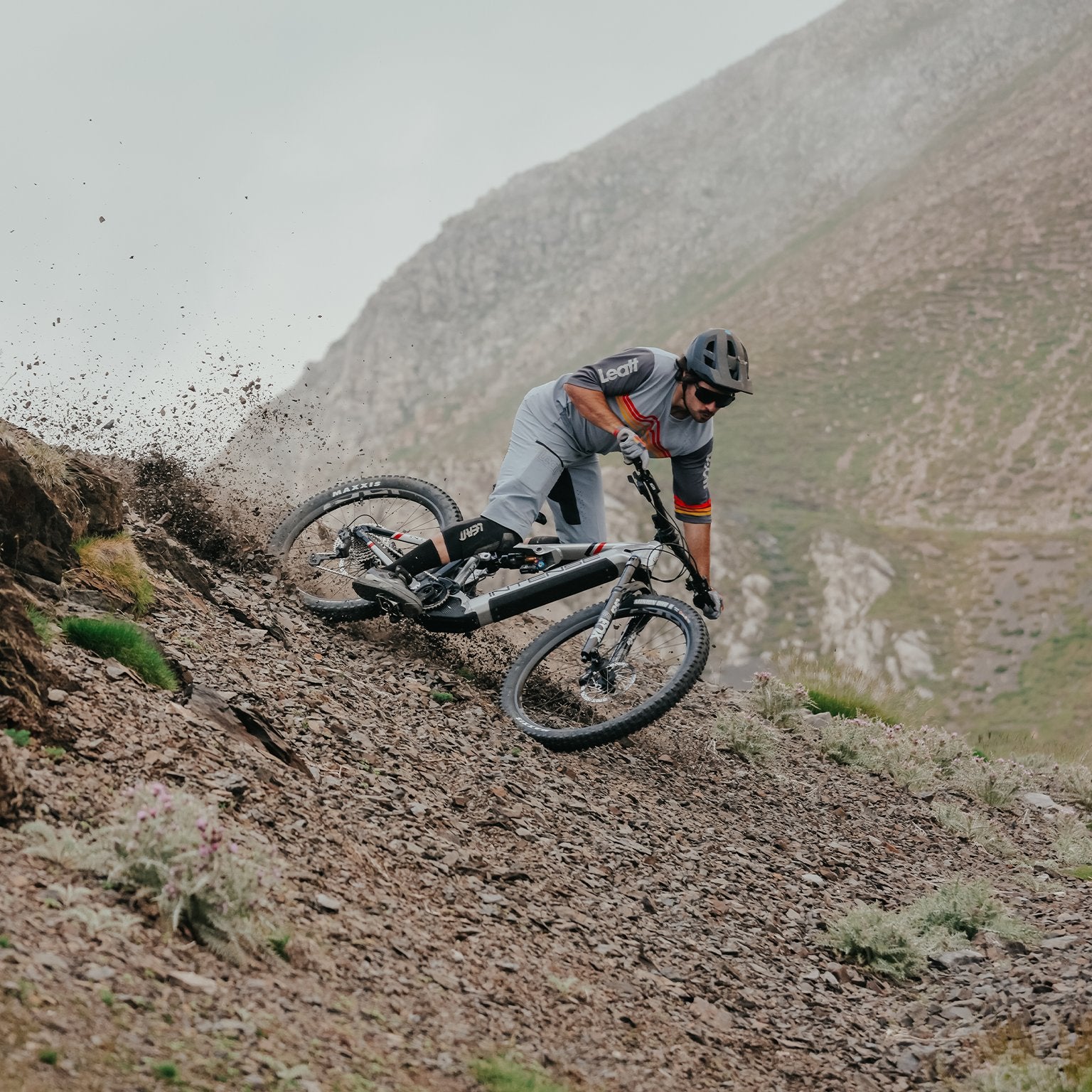 Intense Ebikes | High Performance E-Mountain Bikes – Tagged