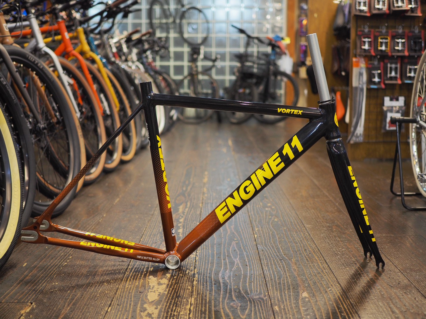 ENGINE11 VORTEX 2023 – コンズサイクル WEBSTORE ネットで注文