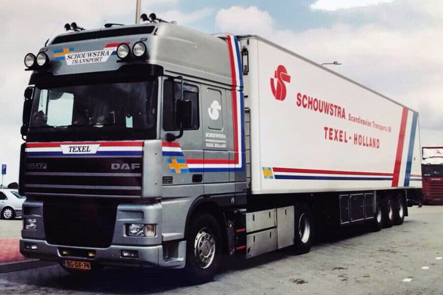 予約】2026年発売予定 SCHOUWSTRA DAF 95XF スーパースペースキャブ