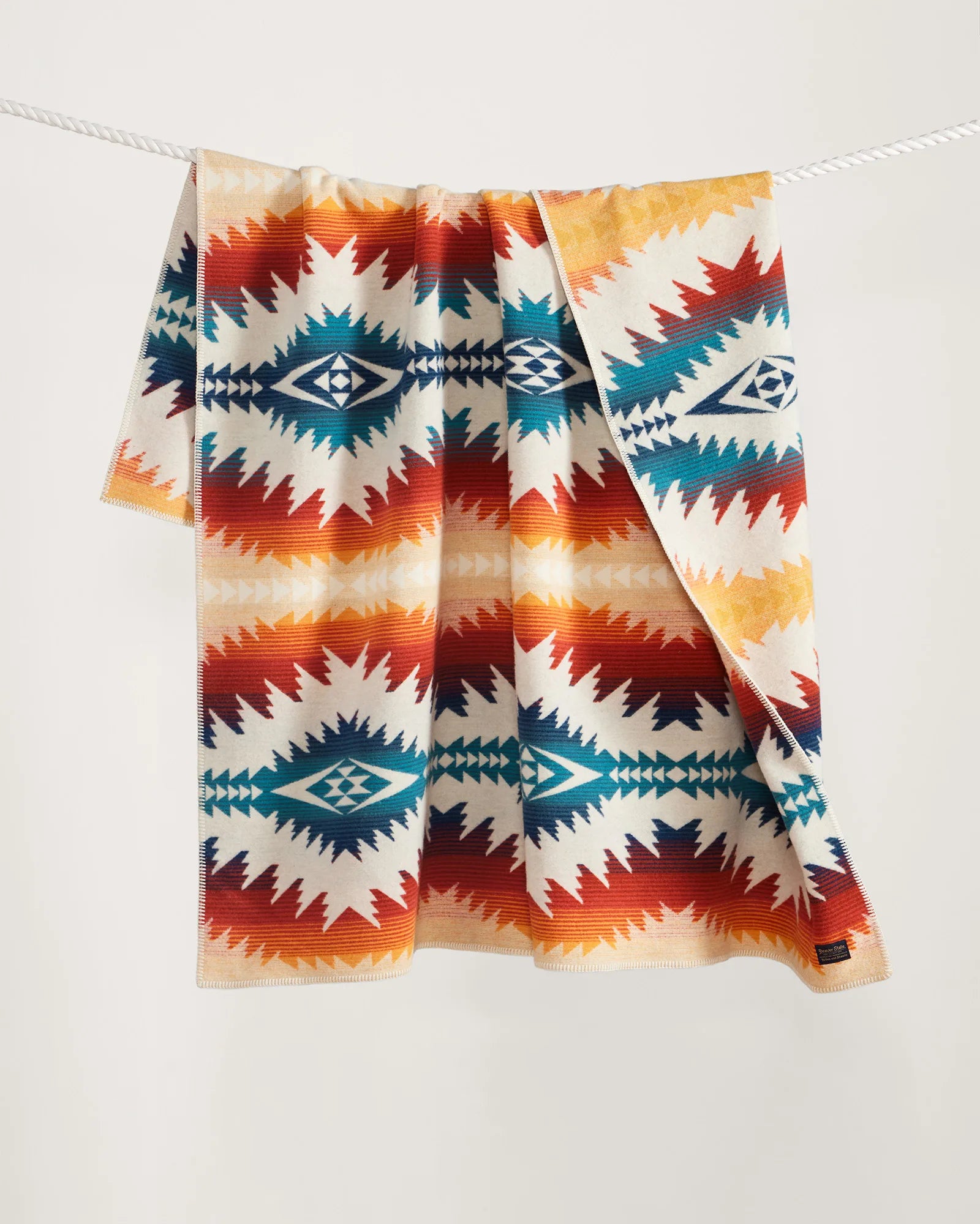ブランケット ウール】天然のあたたかさと一生モノの美しさ。PENDLETON