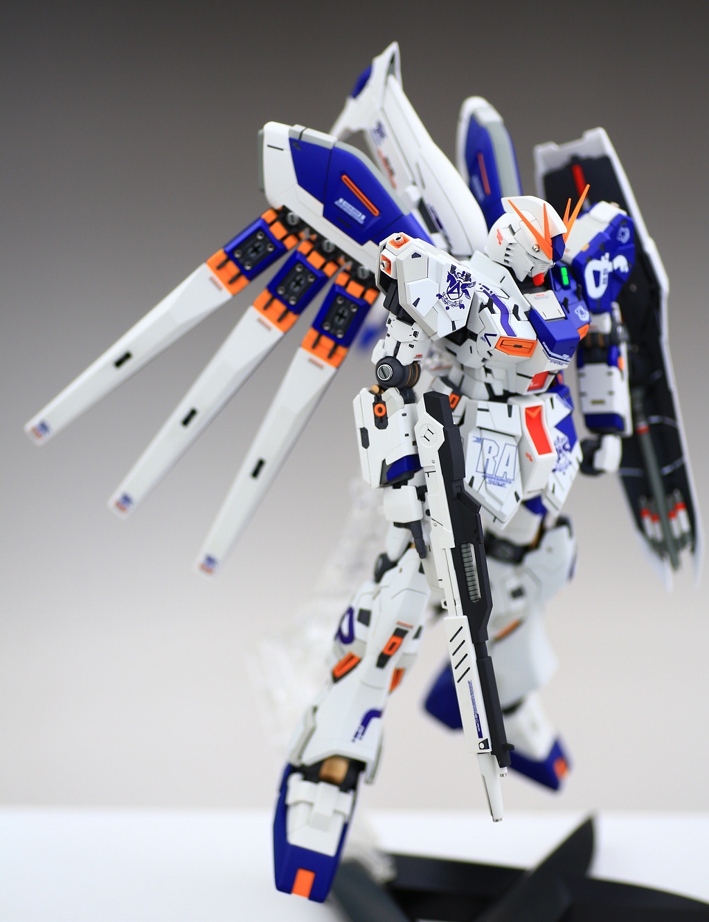 九龍ガンダム DRW仕様 MG ニューガンダムVer.Ka 改造制作 V33【ぷらも