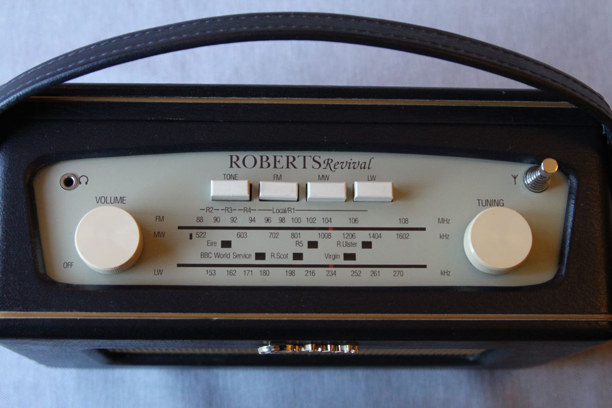 Roberts R250 ネイビーラジオ ROBERTS R250 NAVY BLUE REVIVAL RADIO