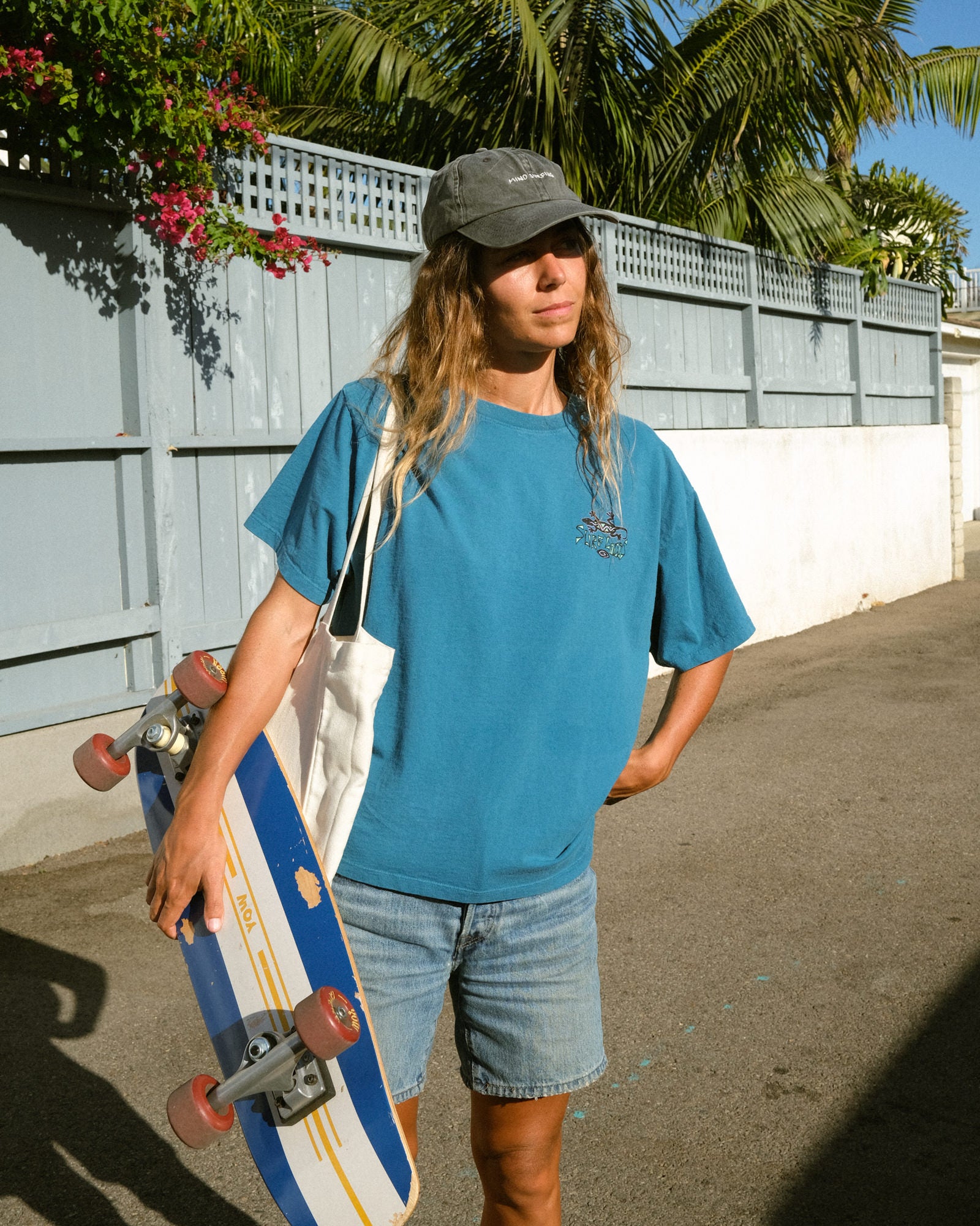 Mellow Gecko Retro Tee - Surf Locos