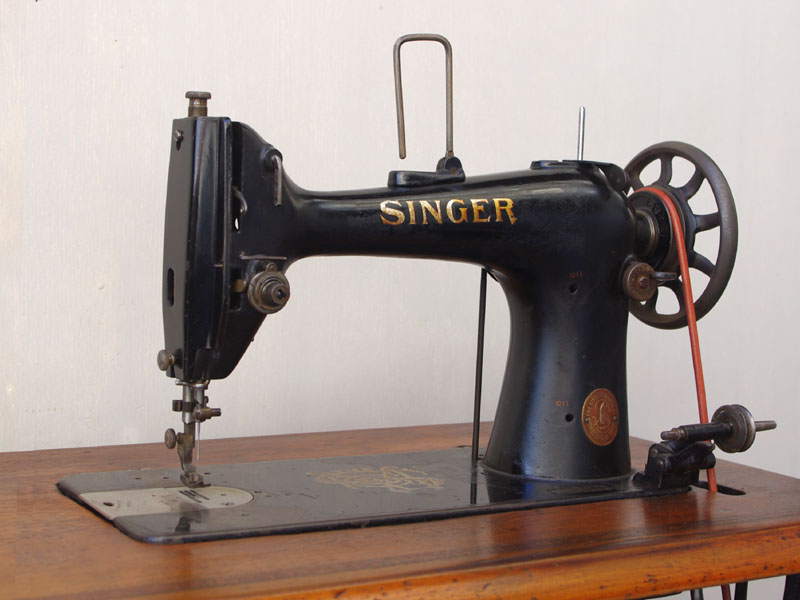 No.297 SINGER 103 シンガー製 職業用足踏みミシン：アンティーク