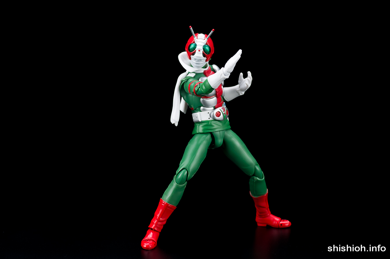 レビュー】 バンダイ S.H.Figuarts 仮面ライダーV3 [仮面ライダーV3]