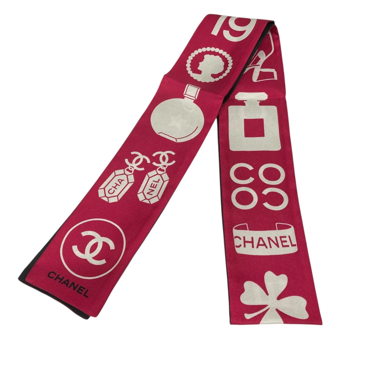 試着のみ】CHANEL シルクスカーフ 赤 チェーンデザイン タグ付き 試着