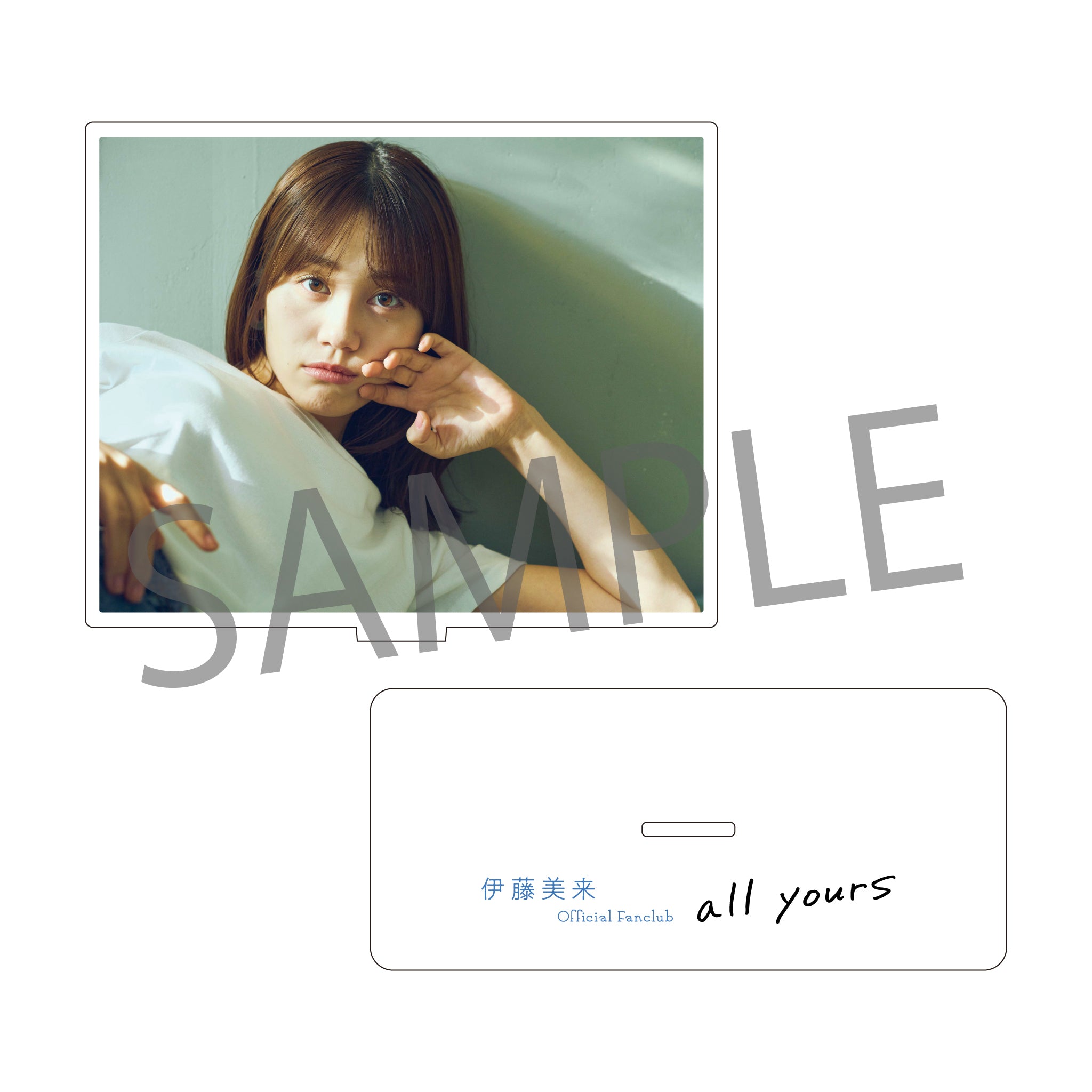 伊藤美来 アクリルスタンド【10月下旬以降発送予定】 – sheeta-shop