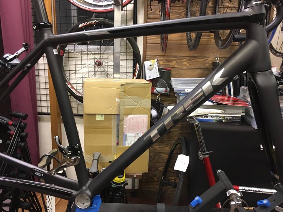 TREKが誇る最軽量級のアルミフレーム！！ - 大阪兵庫｜自転車・ロード