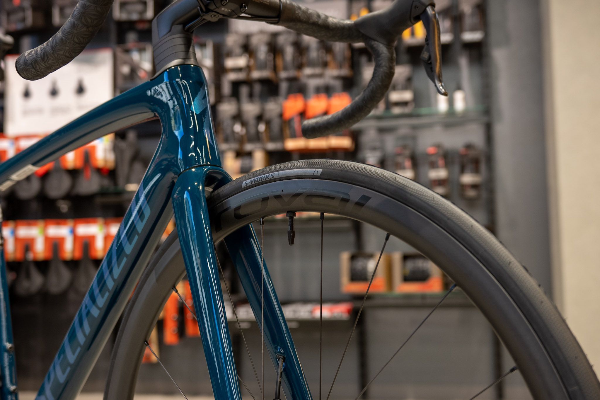 アップグレードに最適なホイール Alpinist CL II | スペシャライズド