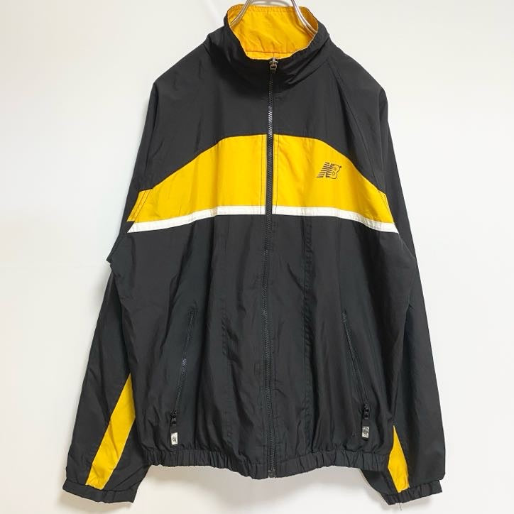 RUSSELUNOブラック/イエロー ナイロンジャケット どこで 買える か