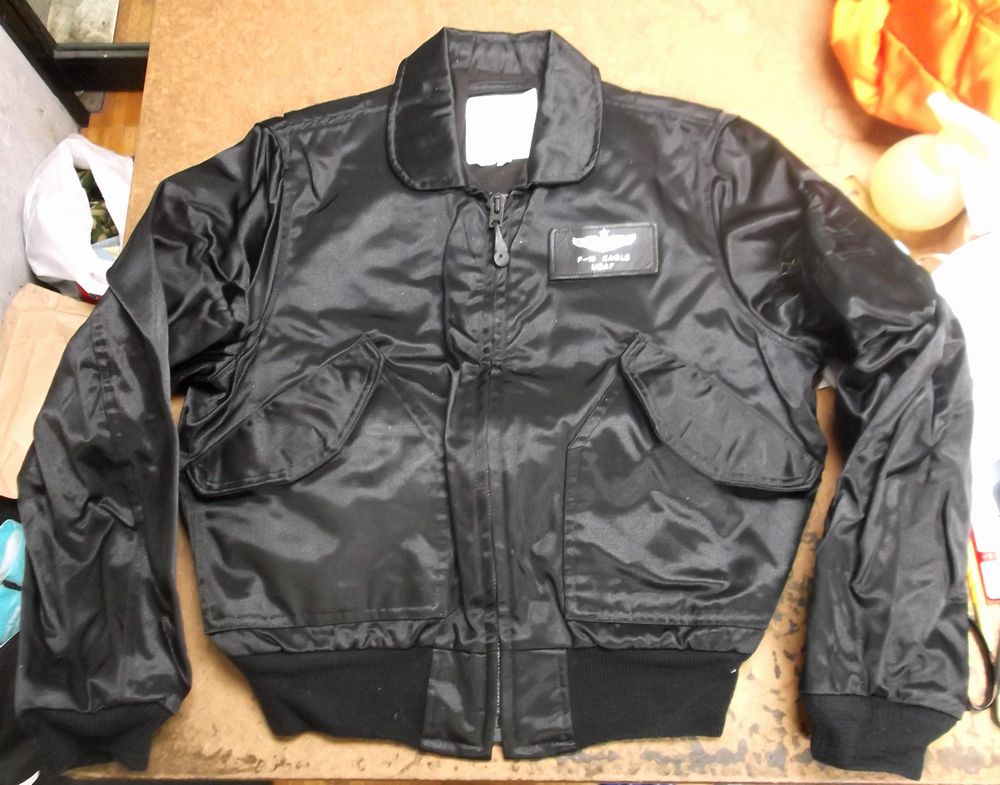 大きいサイズのCWU-55Pを小さくサイズ直し - 洋服のお直し屋さん