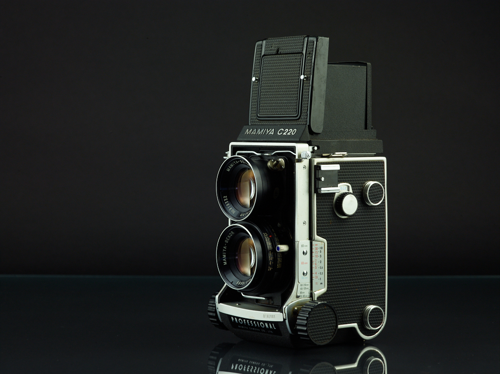 Mamiyaflex C220 – The Photo Nerd
