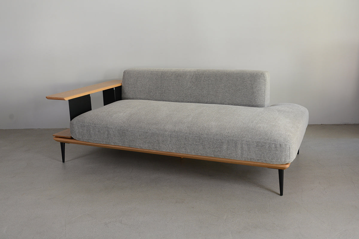 LC061 ウッドアームソファ – 十二十家具