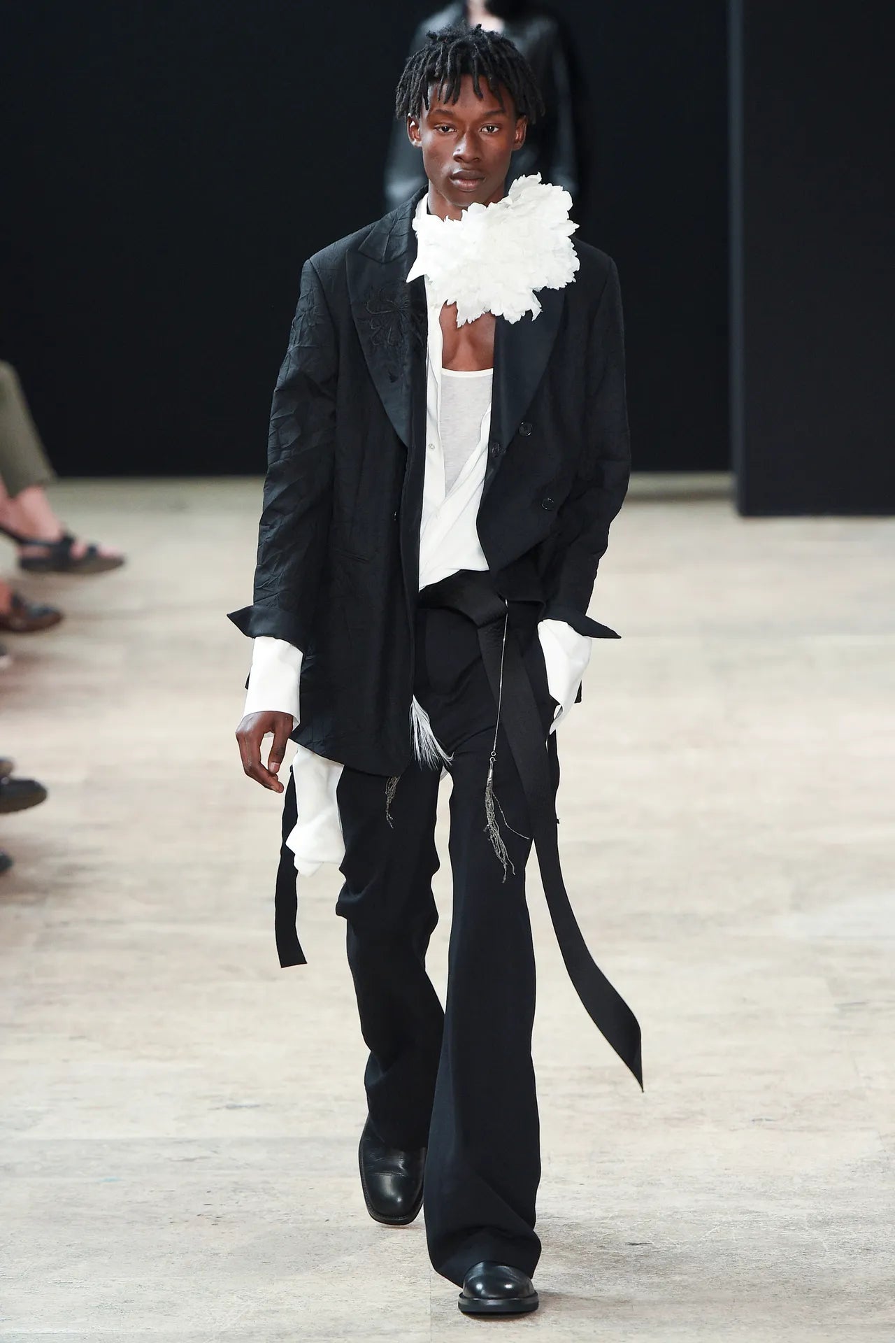 Ann Demeulemeester – Vertical Rags