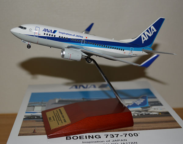 マ*ン様 ANA ボーイング737-700 1/200スケール マ*ン様 ANA ボーイング