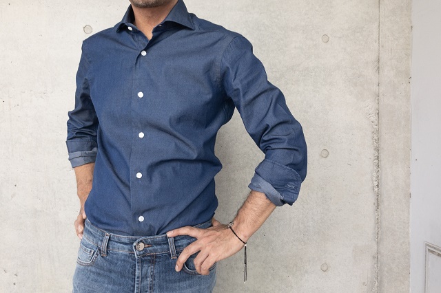 デニム素材なのにドレッシーな香りプンプンなBARBA DANDYLIFEのシャツ