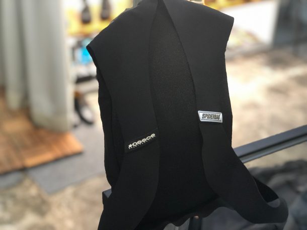 ASSOS人気のスパイダーバッグが、バージョンアップして登場です