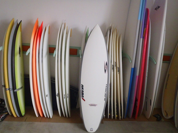 今日のYES ! SURFER !! 「ULTRA FLX AKABA H-1モデル」|沖縄サーフィン