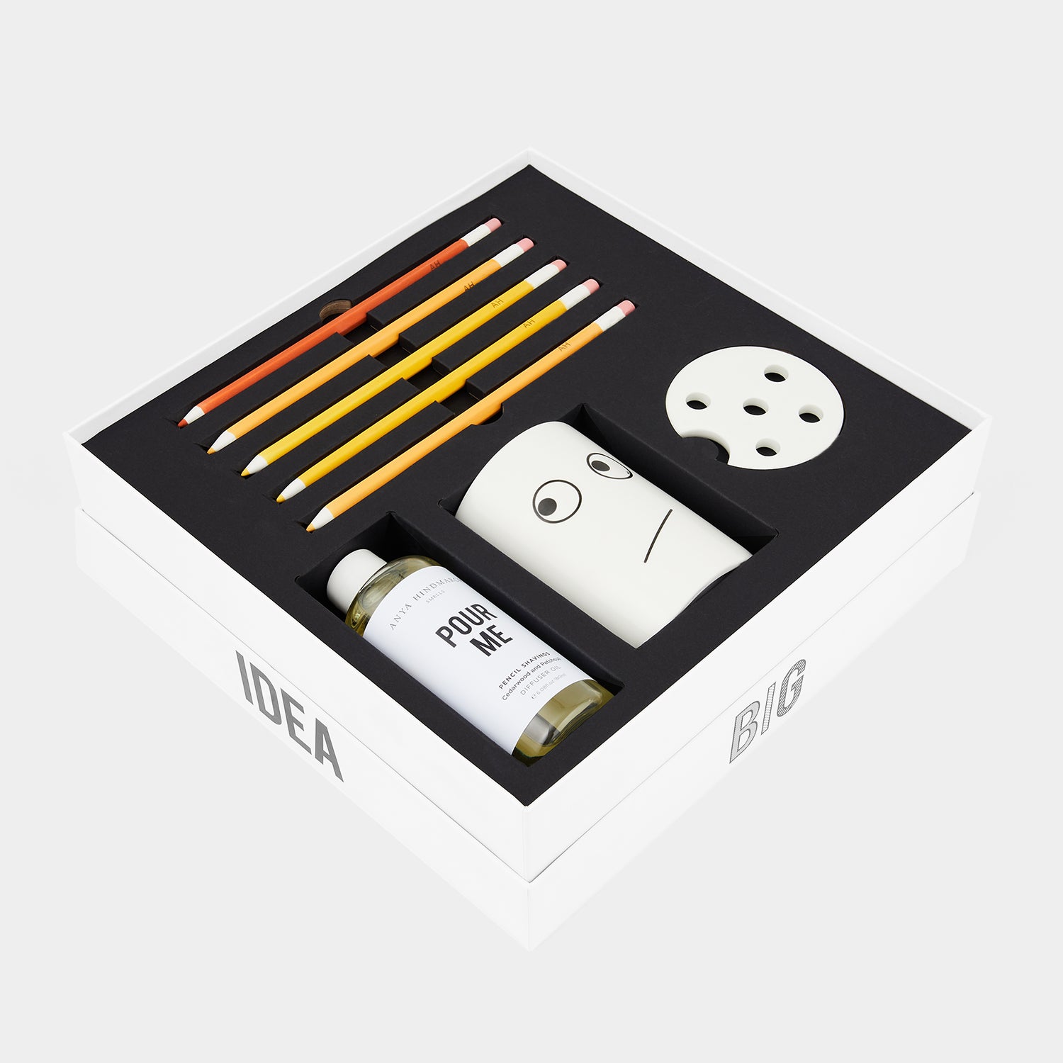 ペンシル・シェービング・ディフューザー | Anya Hindmarch JP