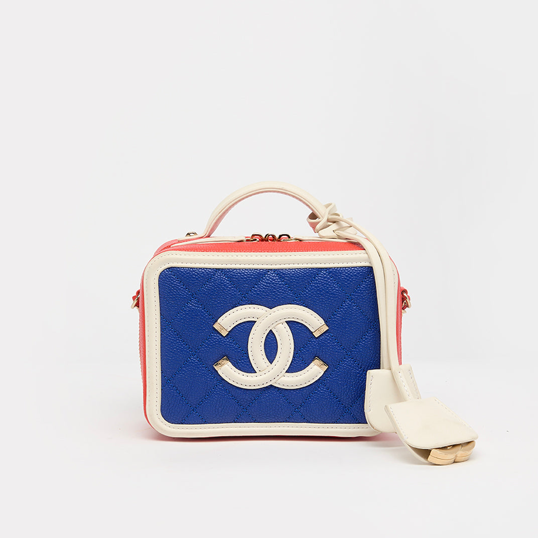 CHANEL Small Tricolour CC Filigree Vanity Case in Leather | COCOON