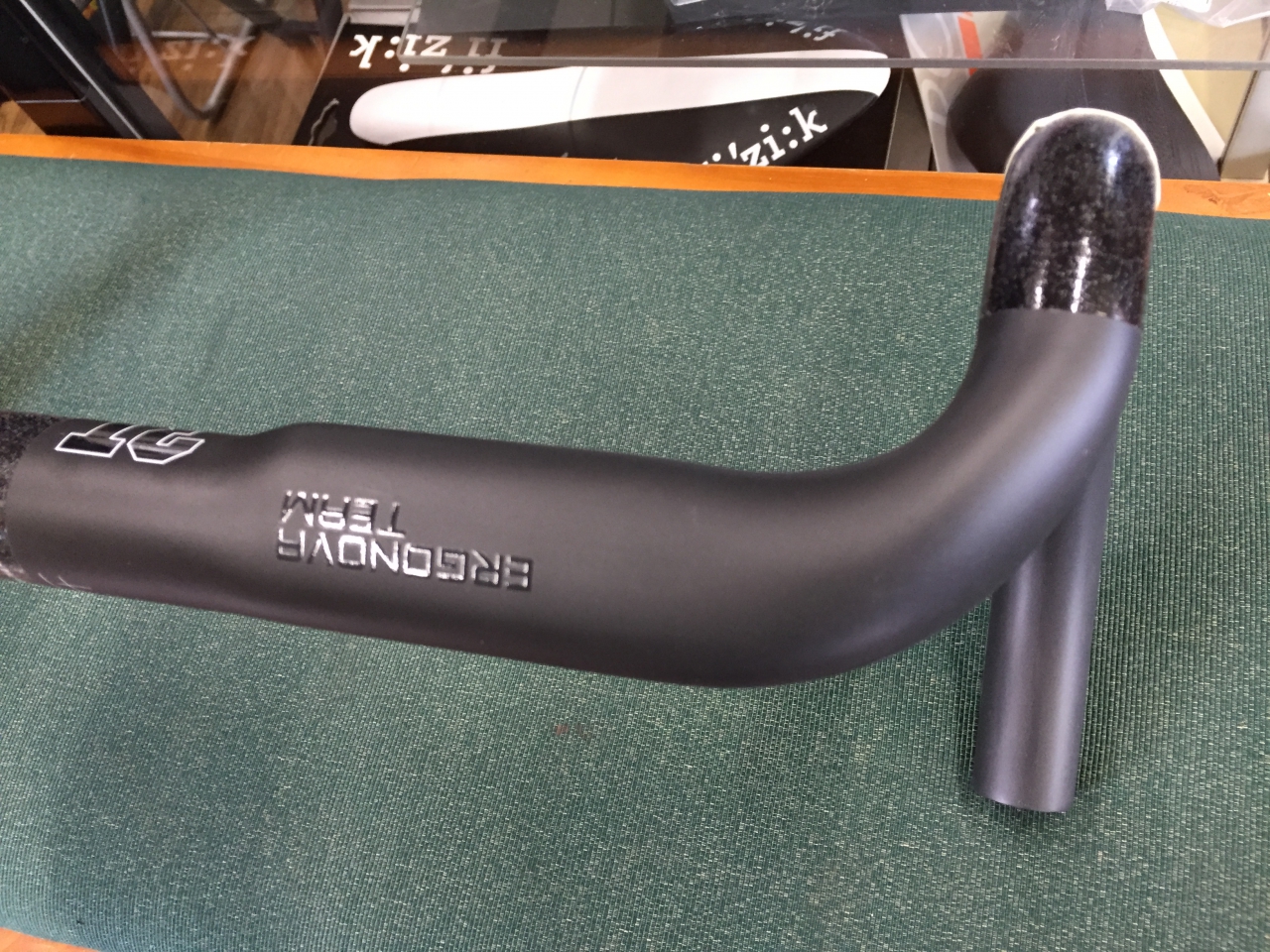 3T エルゴノヴァ チーム ERGONOVA TEAM C-C400
