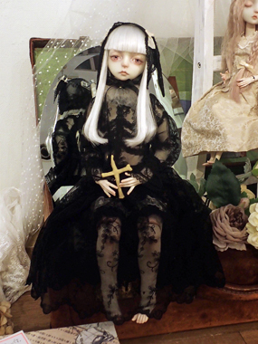 人形の専門店ドルスバラード創作人形作家のご紹介：クロさん