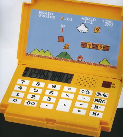 ボタンを押せばあの音が響き渡る！「Nintendo カセット型音声電卓」